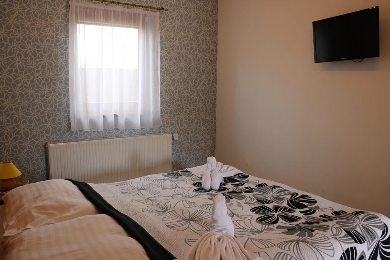 Penzion Anesis - Studia Turčianske Teplice Buitenkant foto