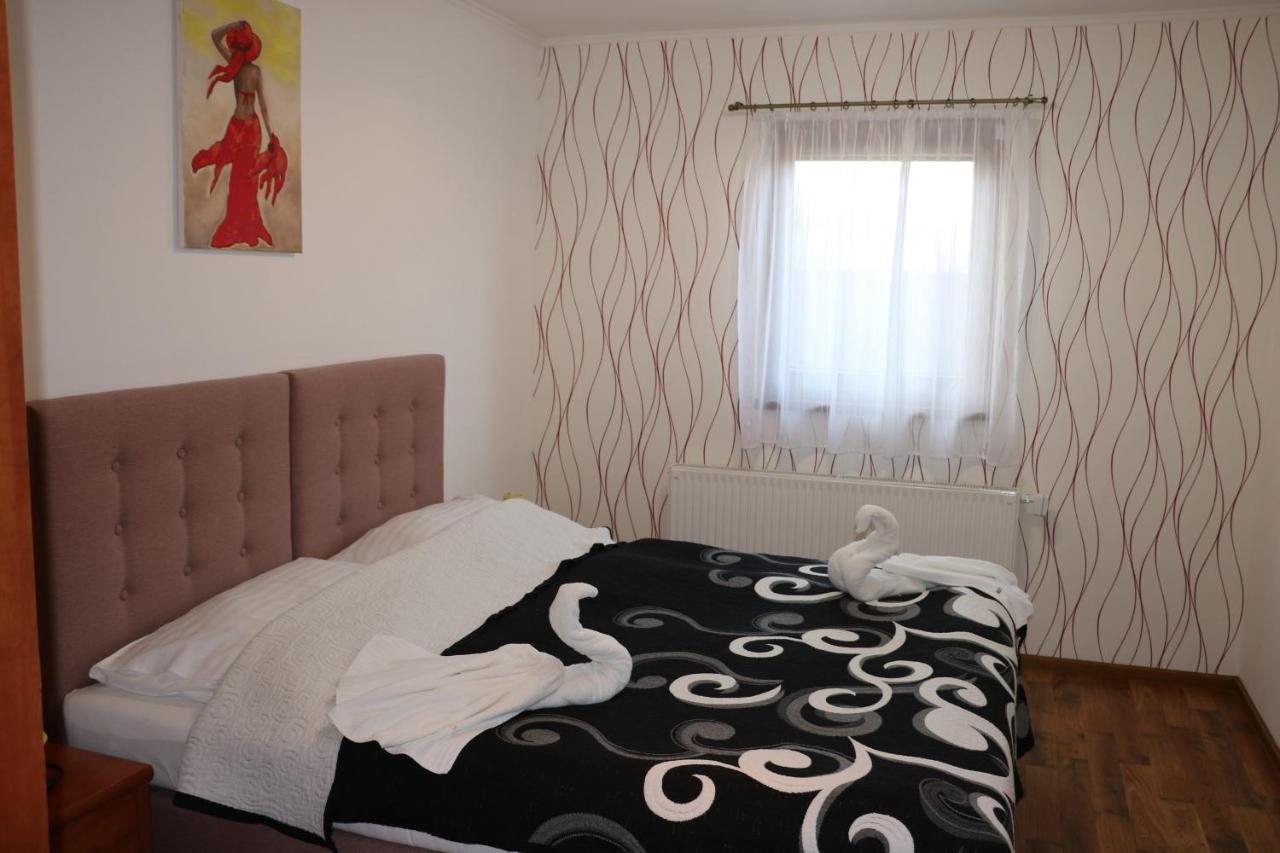 Penzion Anesis - Studia Turčianske Teplice Buitenkant foto