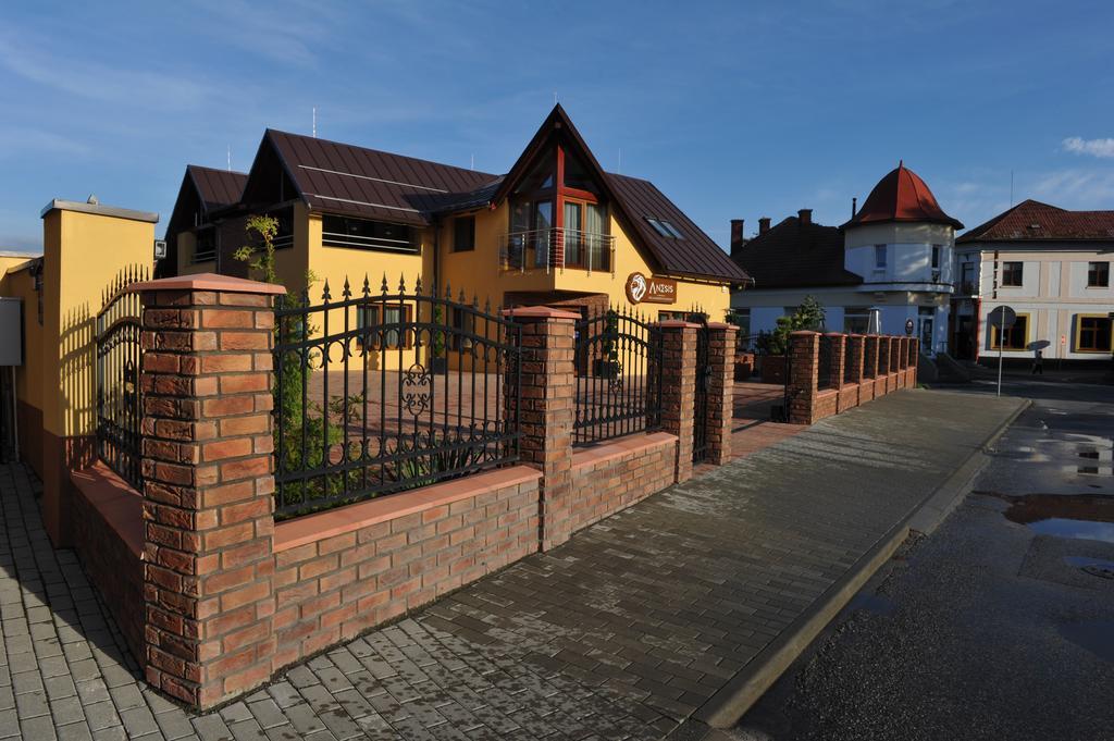 Penzion Anesis - Studia Turčianske Teplice Buitenkant foto